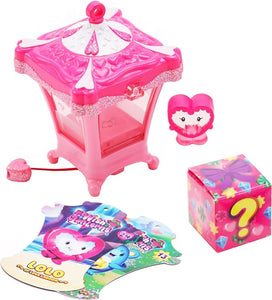 Lil Wish Lanterns Starter Pack with Lantern and 2 Characters, Mystery Toy, Contains 1 Exposed Figure and 1 Random Collectible Figure, Gift for Girls, Light Up Toy, Styles May Vary, Courage Tribe