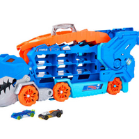 Hot Wheels City Ultimate Hauler, Transforms Into A T-Rex With Race Track, Stores 20+ Cars