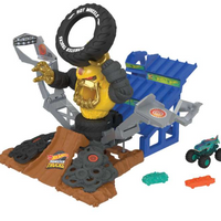 Hot Wheels Monster Trucks Arena Smashers MEGA-Wrex vs. Crushzilla Takedown Playset